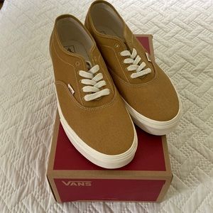 Men’s gold vans